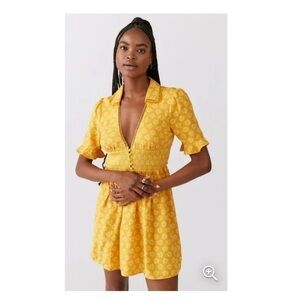 Urban Outfitters Graziana Yellow Printed Short Sleeve Mini Dress L